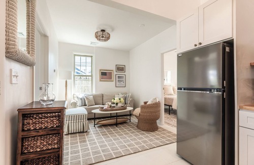Wall House | Beachfront Beauty - 2BR/1BA