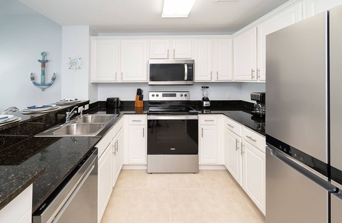 Panama City Beach Condo | Beachfront Calypso-2205W, w/Gulf view BDR, Beach Service, Walk to Pier Park