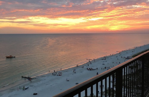 Madeira Beach Apartment | Beachfront condo with gorgeous views!