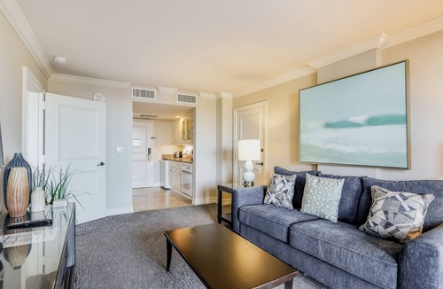 Marco Island Condo | Beachfront condo with a pool, a hot tub, central AC, & on-site restaurants
