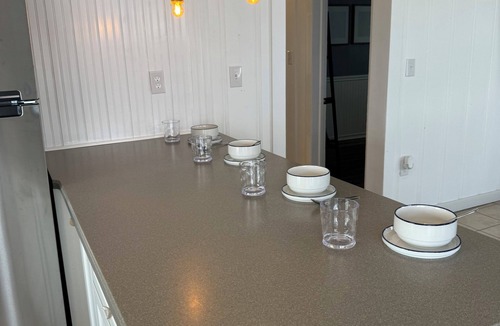 Bowers Beach Cottage | Beachfront cottage in Bowers Beach, sleeps 8+, close to Dover and DE Turf
