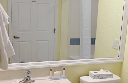 Bostroms House | Beachfront Dream! Three Spacious Units Near Daytona Beach Pier, Pool, Golf