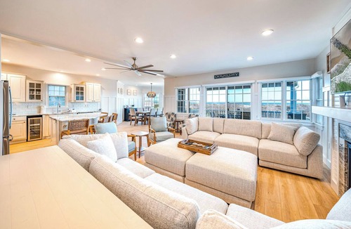 Gold Coast Condo | Beachfront Gold Coast 6BR - Private Access, Sleeps 16