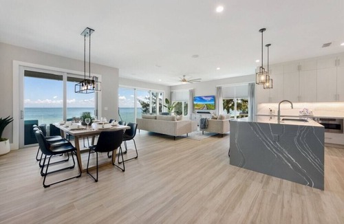Anna Maria House | Beachfront Home | Pool + Spa | Games | Ocean Views