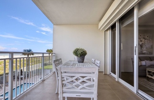 Jacksonville Beach Condo | BEACHFRONT.Mayo Clinic. Sawgrass TPC Players Cup.5 star reviews