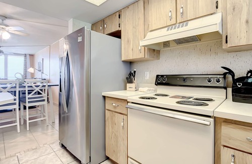 Horton Shores Condo | Beachfront Oceanview Unit - Pool & Steps to Flagler Ave