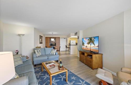 Marco Island House | Beachfront penthouse with spectacular views and pool