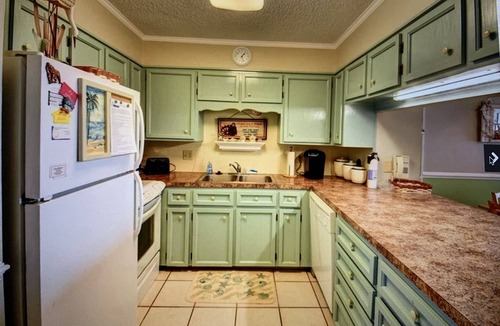 Garden City Condo | Beachfront/Pool Murrells/GardenCity/Surfside Wkly/MilitaryFirePoliceNurse Discs