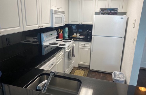 Hollywood South Central Beach Condo | Beachfront Resort-style Living!