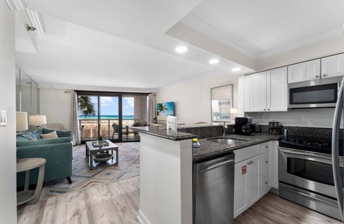 Sandestin Apartment | Beachfront Sandestin Condo | Pool, Hot Tub & Panoramic Gulf Views