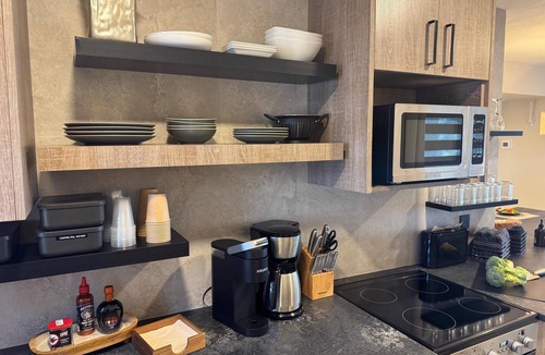 Bradenton Beach Condo | Beachfront Studio - One the sand - New Remodel - Free Parking - I