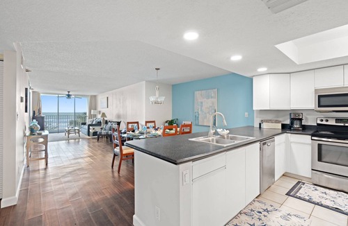 Indian Rocks Beach Condo | Beachfront w/Gulf View! Free Activities Included! Private Balcony, Pool ~ 104 Hamilton House