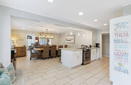 Jekyll Island House | Beachside home with easy access to the beach and a private pool.