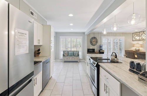 Jekyll Island House | Beachside home with easy access to the beach and a private pool.