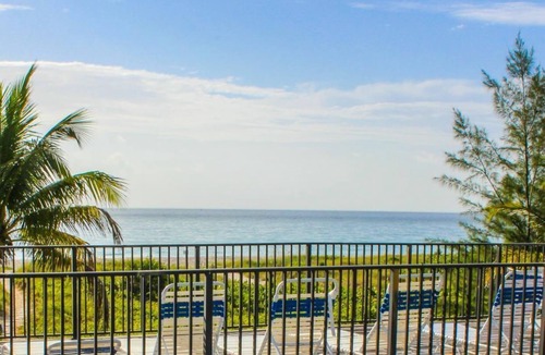 Florida North Atlantic Coast Apartment | Beachside Rental w/Full Kitchen