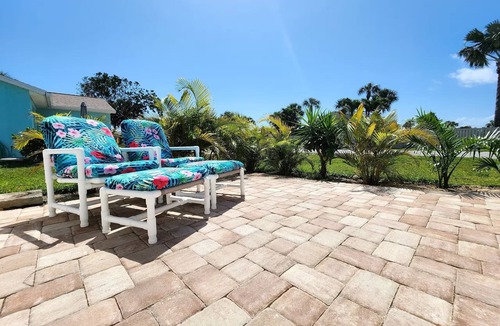 Indialantic House | Beachside Retreat - Private Path to Ocean is just 200ft Away!