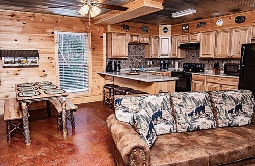 Smoky Mountains Cabin | "Bear Bottoms" nMountain Retreat