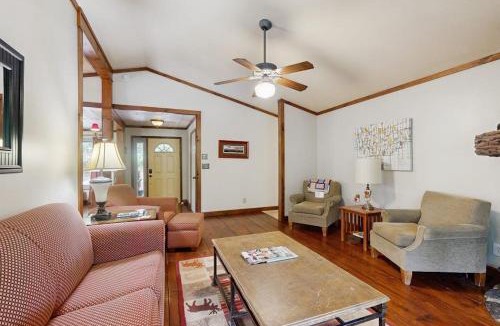 Sapphire House | Bear Creek Cabin