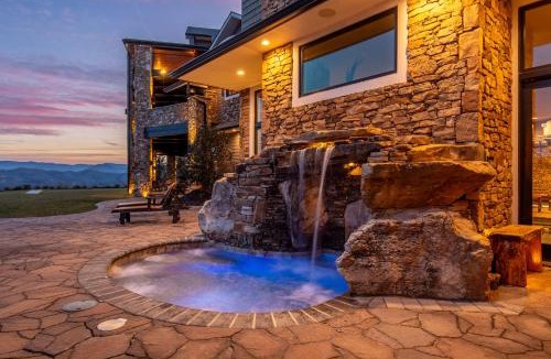 Gatlinburg - Pigeon Forge House | Bear Necessities Lodge Luxury 16,000 Sq Ft Mountain Estate with Indoor Pool