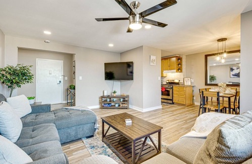 Peachtree Center Apartment | Beautiful 1 BD Apartment, 11F Near Mart- Free Parking and Swimming Pool