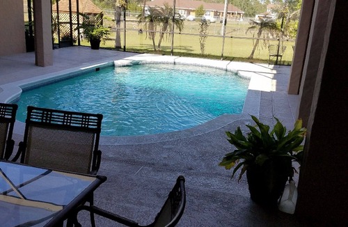 Wedgefield Apartment | Beautiful 1 BR 1 Bath Inlaw Suite on Quiet 6 Acre Homestead.