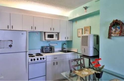 Lenox Park Condo | Beautiful 1-private bedroom ocean front condo in enjoyable Daytona Beach