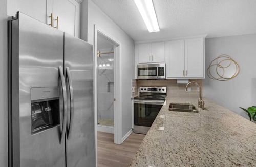 Miramar Beach Condo | Beautiful 1BR/1BA Condo - Steps to the Beach!