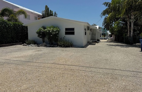 Long Key Apartment | Beautiful 2-bedroom/2-bathroom Apartment in the Heart of Layton