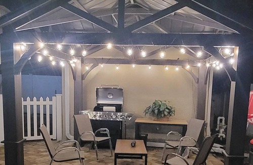 Azalea Park House | Beautiful 2 bedroom, Private Pool with BBQ grill (No shared)