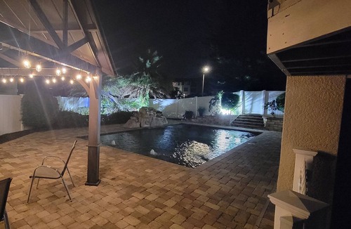 Azalea Park House | Beautiful 2 bedroom, Private Pool with BBQ grill (No shared)