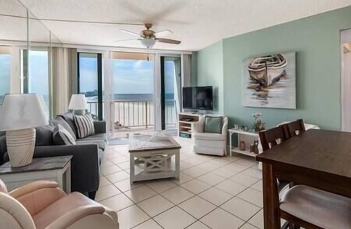 Marco Island Apartment | Beautiful 2BR 2BA Beachfront Condo – Prime Location