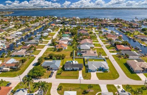 Caloosahatchee House | Beautiful 3 Bedroom House