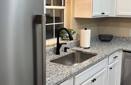 Taylors House | Beautiful 3-bedroom townhome in amazing Greenville SC