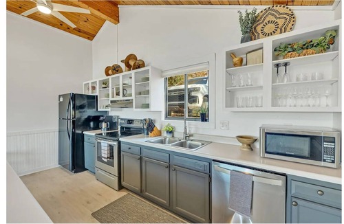Smithville House | Beautiful 3-bedroom/2-bath home overlooking Center Hill Lake.