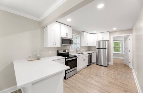 Charlotte House | Beautiful 3BR 2 bath close to CLT Uptown& Southend