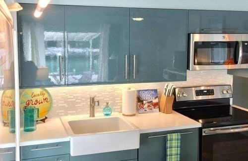 Key Colony Beach House | Beautiful 3BR 3BA, Tiki Hut, 37' Dock, Cabana Club Memb.