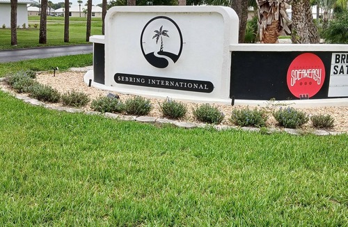 Highland Villa | Beautiful 3BR2BA FULLY FURNISHED ! Convenient to races,airport!