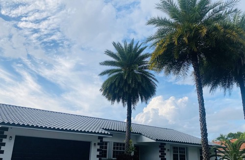 Kendale Lakes House | Beautiful 4 bedroom House W/ Pool