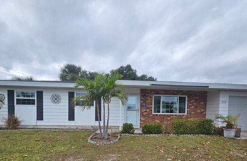 Interchange Square House | Beautiful 4 bedroom pool home in sunny Palm Bay!