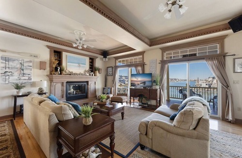 Avalon House | Beautiful 5 bdrm, 3 bath Bayfront home w/fabulous views, boat slip, large pier, & floating dock.