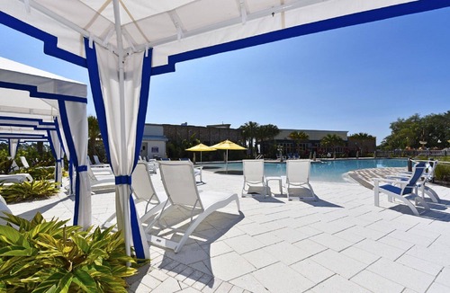 Sandy Ridge House | Beautiful 5 Bed Pool Town Home at The Enclave at Festival