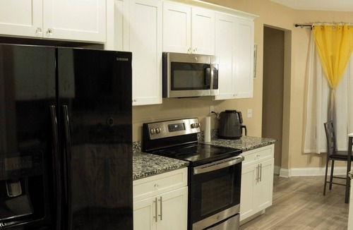 Rex House | Beautiful 6 bedroom in Rex Ga USA
