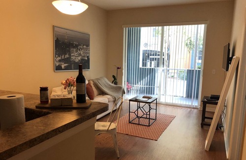 Coral Gables Apartment | Beautiful and modern apartment, nice and in the building, gym.