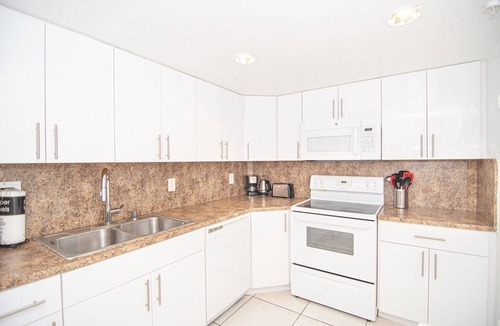 Hollywood South Central Beach Condo | Beautiful Apartment on Hollywood Beach ! 9th floor