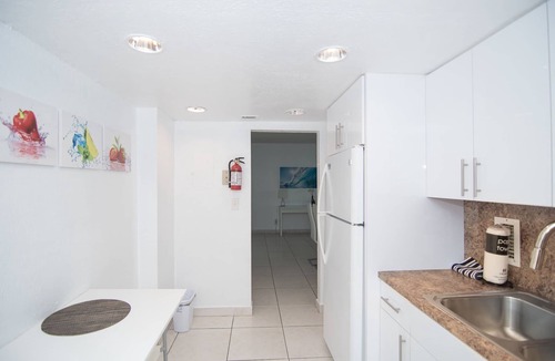 Hollywood South Central Beach Condo | Beautiful Apartment on Hollywood Beach ! 9th floor