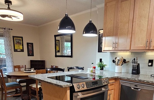 Summerville House | Beautiful Augusta Townhome A Chip Away From The Masters