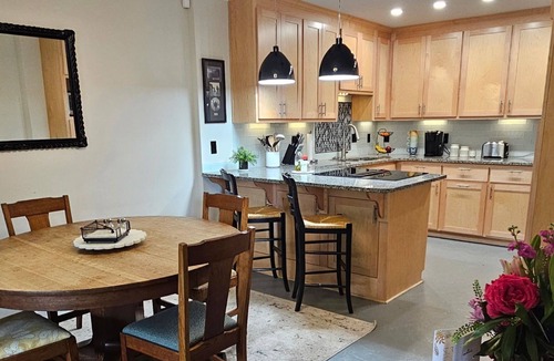 Summerville House | Beautiful Augusta Townhome A Chip Away From The Masters
