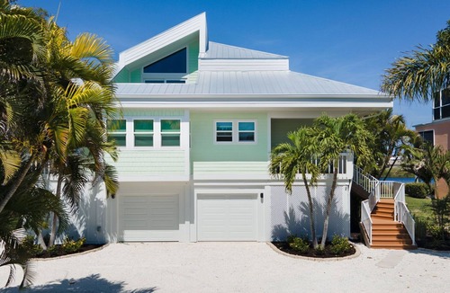 Sanibel House | Beautiful Beach Home on Middle Gulf Dr
