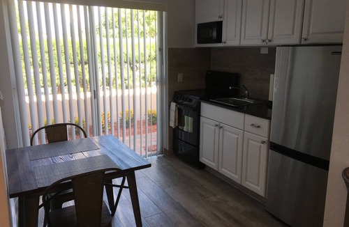 Deerfield Beach Apartment | Beautiful Beach-side Studio, steps from beach