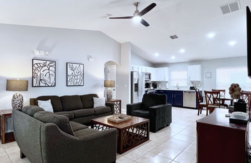 Sandy Ridge House | Beautiful Bungalow In Davenport Near All The Theme Parks